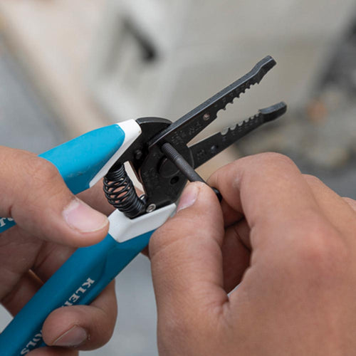 Klein-Kurve® Wire Stripper / Cutter, 8-20 AWG